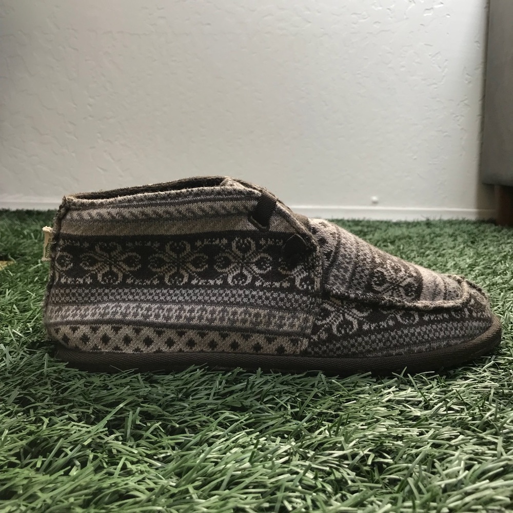 Simple Chukka slip on